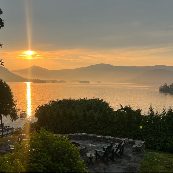 Meet your Posher, Lindsey - Picture 1 of 1